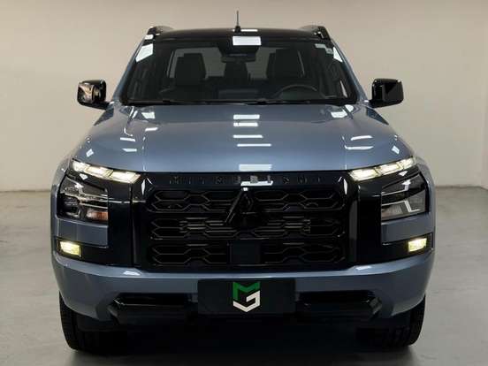 MITSUBISHI-TRITON-2025