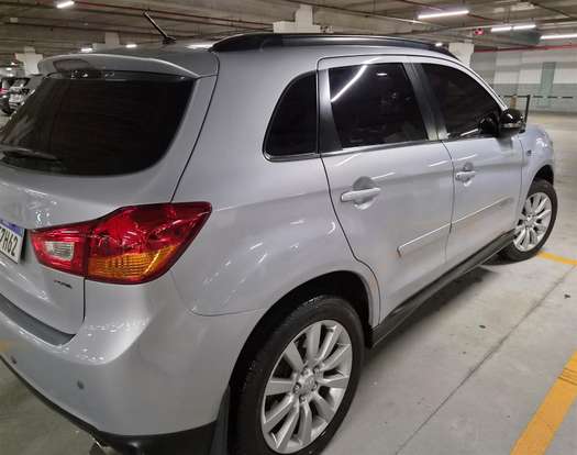 MITSUBISHI-ASX-2014