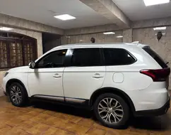 MITSUBISHI OUTLANDER 2.0 16V GASOLINA 4P AUTOMÁTICO MITSUBISHI OUTLANDER 2.0 16V GASOLINA 4P AUTOMÁTICO