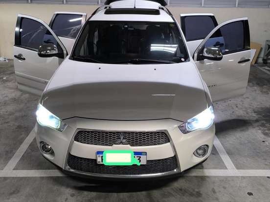 MITSUBISHI-OUTLANDER-2.0 16V GASOLINA 4P AUTOMÁTICO MITSUBISHI-OUTLANDER-2013