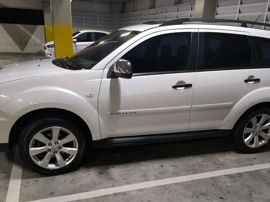 MITSUBISHI-OUTLANDER-2.0 16V GASOLINA 4P AUTOMÁTICO MITSUBISHI-OUTLANDER-2013