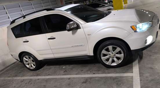 MITSUBISHI-OUTLANDER-2013
