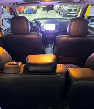 MITSUBISHI-OUTLANDER-2013