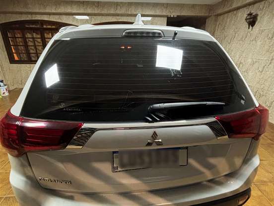 MITSUBISHI-OUTLANDER-2.0 16V GASOLINA 4P AUTOMÁTICO MITSUBISHI-OUTLANDER-2018