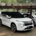 MITSUBISHI OUTLANDER 2.4 PHEV SIGNATURE S-AWC DHT MITSUBISHI OUTLANDER 2.4 PHEV SIGNATURE S-AWC DHT