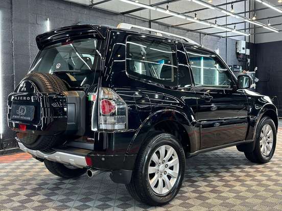MITSUBISHI-PAJERO-2.5 HD 4X4 8V TURBO INTERCOOLER DIESEL 4P MANUAL MITSUBISHI-PAJERO-2010
