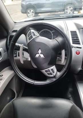 MITSUBISHI-PAJERO-2017