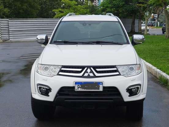 MITSUBISHI-PAJERO-3.2 HPE 4X4 7 LUGARES 16V TURBO INTERCOOLER DIESEL 4P AUTOMÁTICO MITSUBISHI-PAJERO-2017