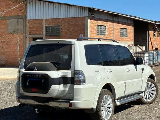 MITSUBISHI-PAJERO-3.2 HPE 4X4 7 LUGARES 16V TURBO INTERCOOLER DIESEL 4P AUTOMÁTICO MITSUBISHI-PAJERO-2018