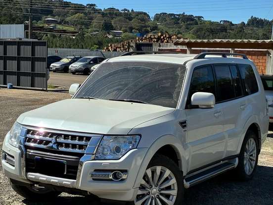 MITSUBISHI-PAJERO-3.2 HPE 4X4 7 LUGARES 16V TURBO INTERCOOLER DIESEL 4P AUTOMÁTICO MITSUBISHI-PAJERO-2018
