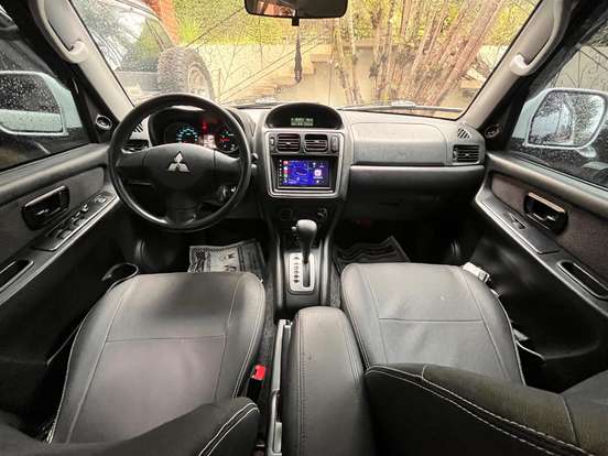 MITSUBISHI-PAJERO TR4-2013