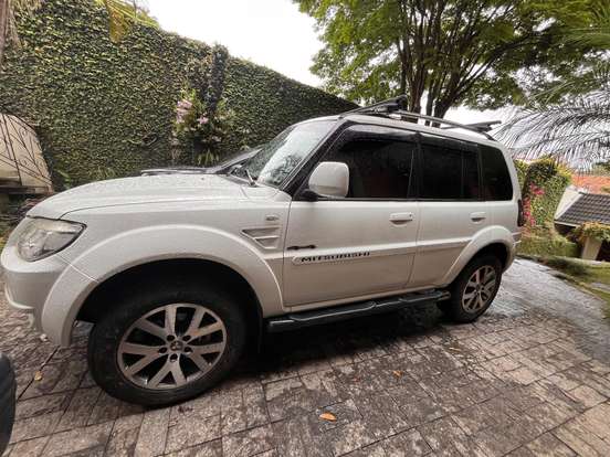 MITSUBISHI-PAJERO TR4-2013