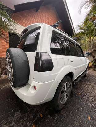 MITSUBISHI-PAJERO TR4-2013