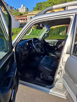 MITSUBISHI-PAJERO TR4-2008