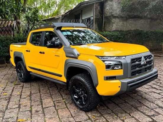MITSUBISHI-TRITON-2.4 BITURBO DIESEL CD SAVANA 4X4 AUTOMÁTICO MITSUBISHI-TRITON-2026