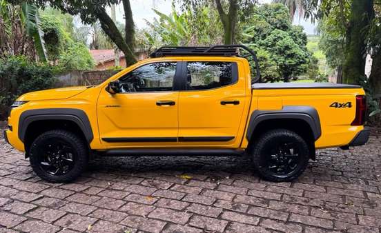 MITSUBISHI-TRITON-2.4 BITURBO DIESEL CD SAVANA 4X4 AUTOMÁTICO MITSUBISHI-TRITON-2026