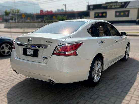 NISSAN-ALTIMA-2.5 SL 16V GASOLINA 4P AUTOMÁTICO NISSAN-ALTIMA-2013