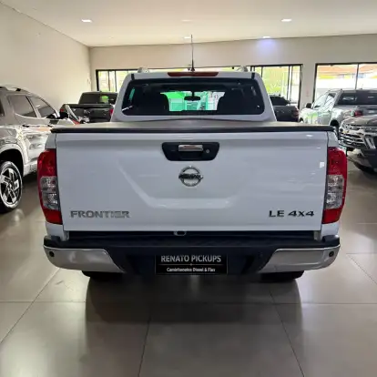 NISSAN-FRONTIER-2021