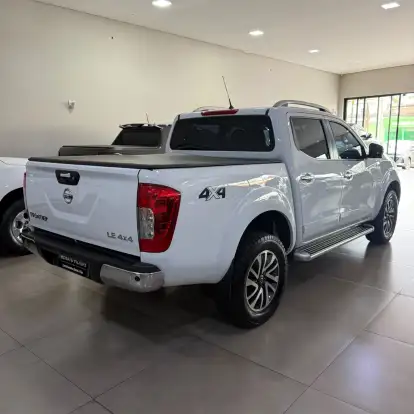 NISSAN-FRONTIER-2021