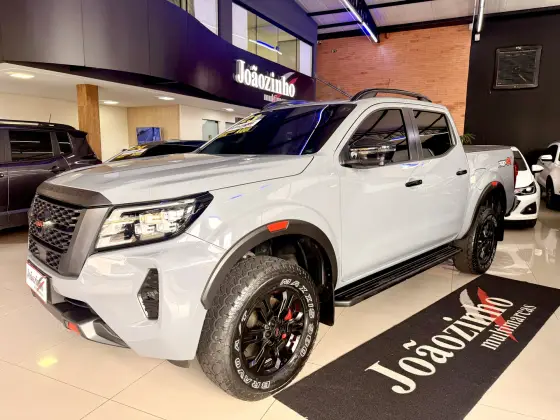 NISSAN FRONTIER 2.3 16V TURBO DIESEL PRO4X CD 4X4 AUTOMÁTICO