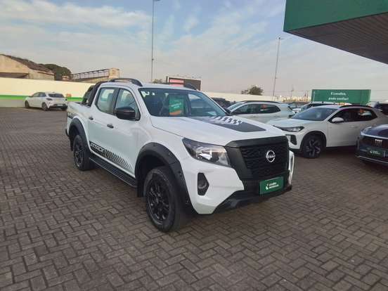 NISSAN-FRONTIER-2025