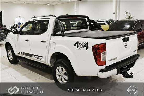 NISSAN-FRONTIER-2.3 16V TURBO DIESEL SE CD 4X4 AUTOMÁTICO NISSAN-FRONTIER-2017