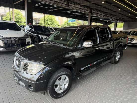 NISSAN-FRONTIER-2011