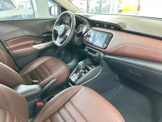 NISSAN-KICKS-2023