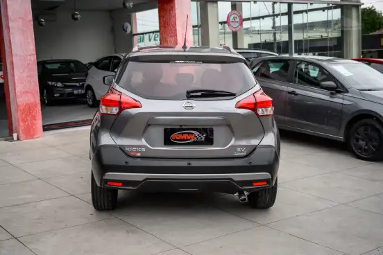 NISSAN-KICKS-2018