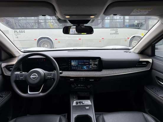 NISSAN-KICKS-2025