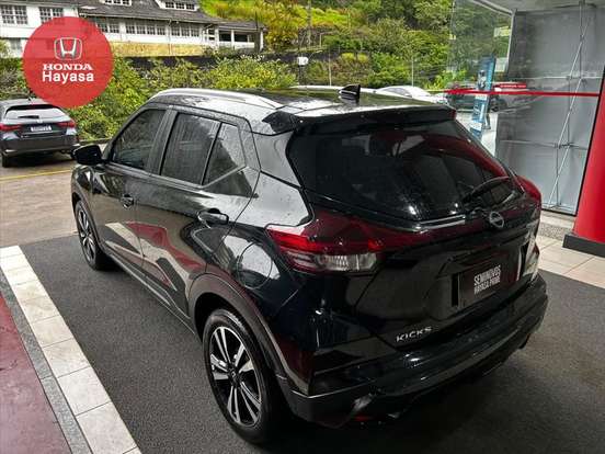 NISSAN-KICKS-2023