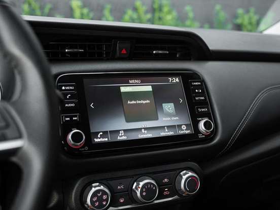 NISSAN-KICKS-2023