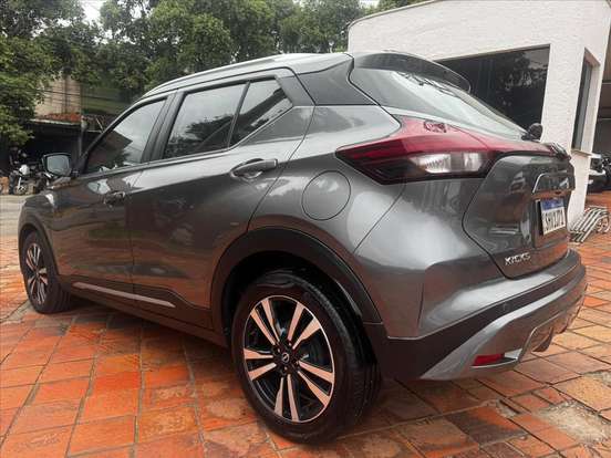 NISSAN-KICKS-2023