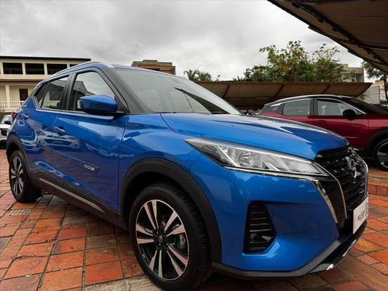 NISSAN-KICKS-2023