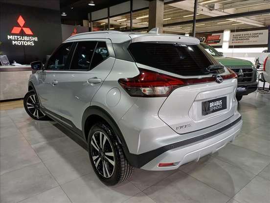 NISSAN-KICKS-2022