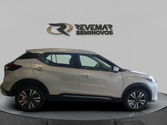 NISSAN-KICKS-2023