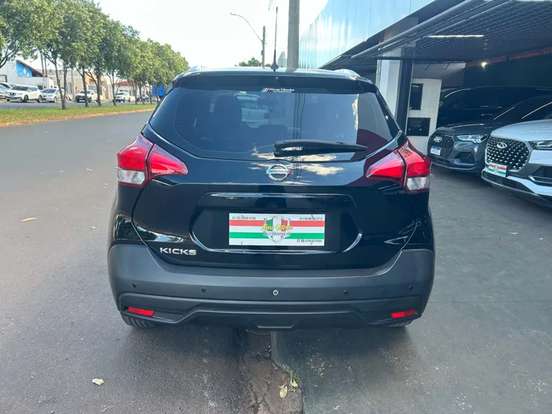 NISSAN-KICKS-2019