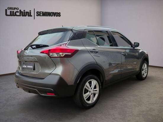 NISSAN-KICKS-2018