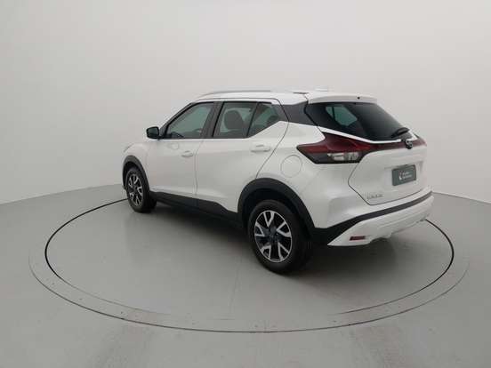 NISSAN-KICKS-2024