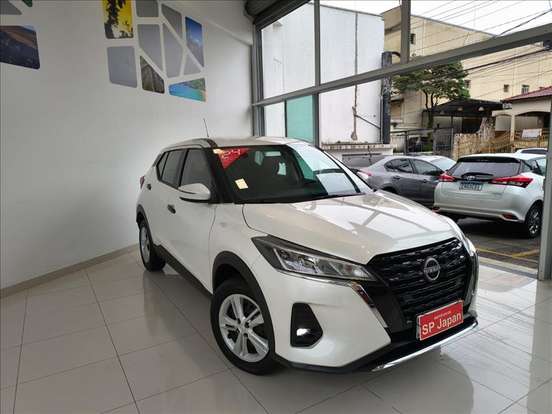 NISSAN-KICKS-2023