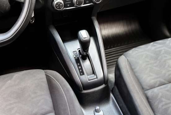 NISSAN-KICKS-2023