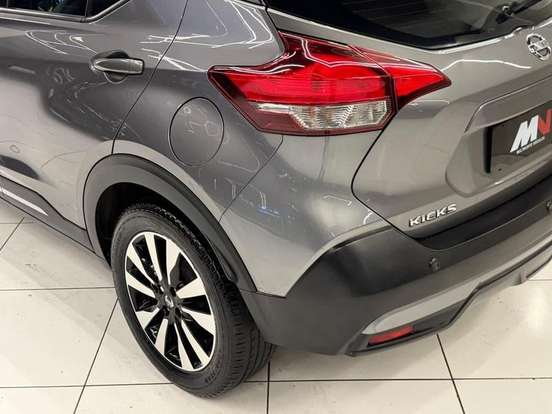 NISSAN-KICKS-2018