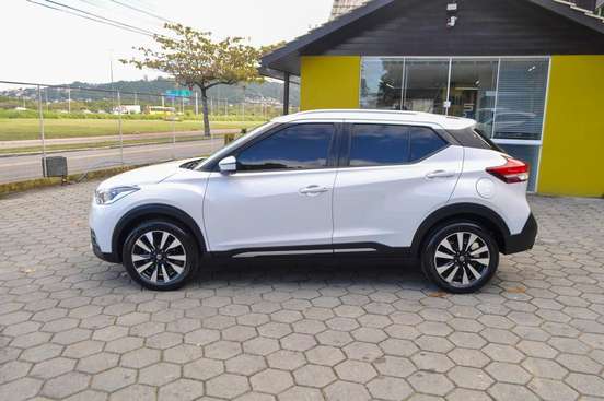 NISSAN-KICKS-2018