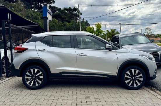 NISSAN-KICKS-2020
