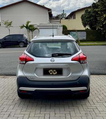 NISSAN-KICKS-2020