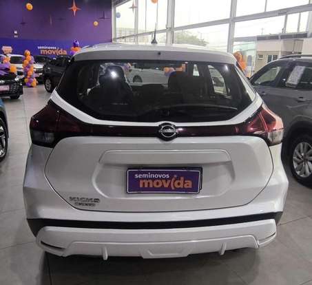 NISSAN-KICKS PLAY-2025