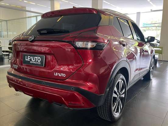 NISSAN-KICKS PLAY-2025