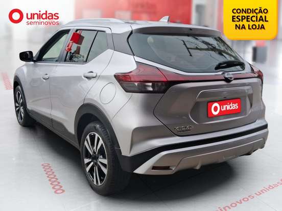 NISSAN-KICKS PLAY-2025
