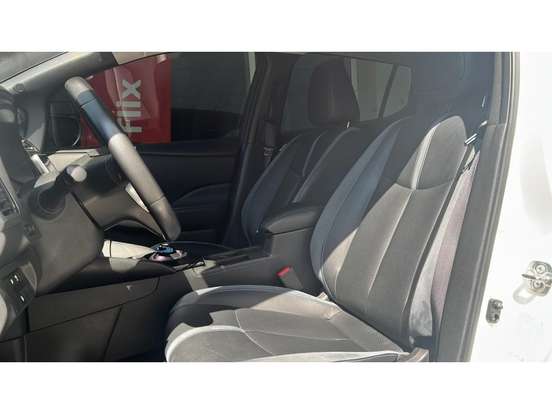 NISSAN-LEAF-2023