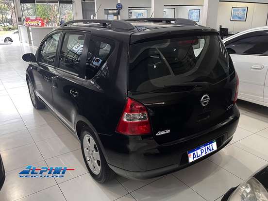 NISSAN-LIVINA-1.8 SL 16V FLEX 4P AUTOMÁTICO NISSAN-LIVINA-2011